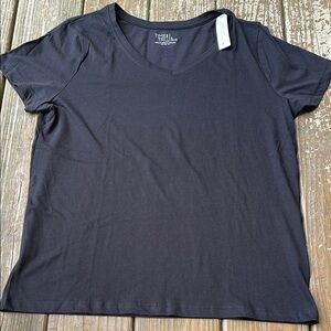 NWT Time and Tru Women's Black V-Neck Tee